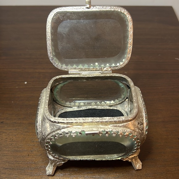 Rare Vintage Glass Box - Picture 4 of 7